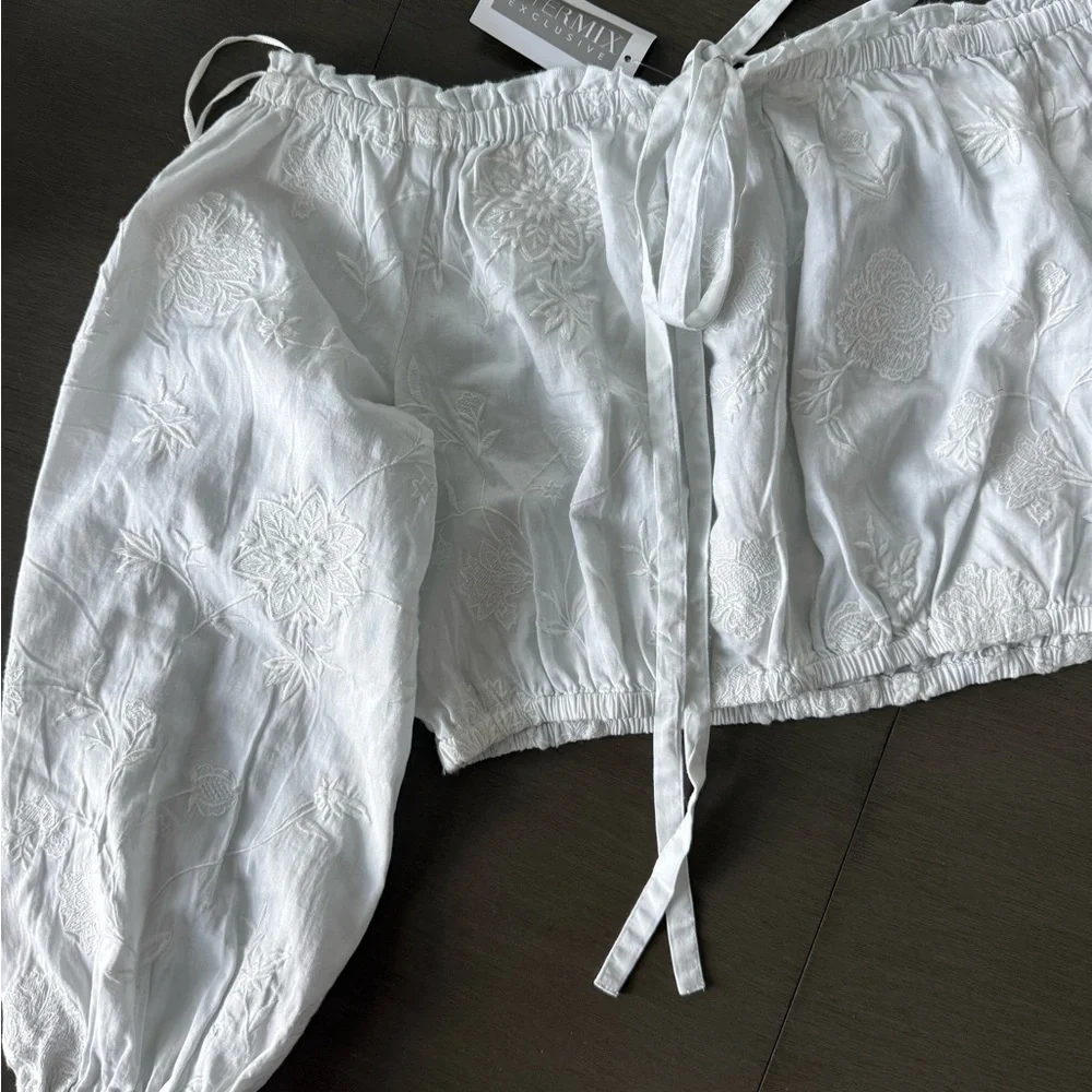 INTERMIX COLD SHOULDER TOP S - Picture 5 of 10